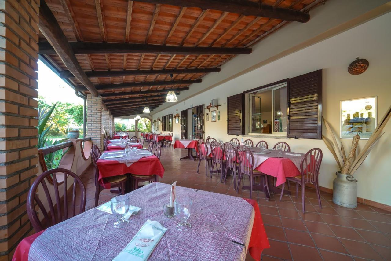 Europa Hotel Capo Vaticano Exterior foto